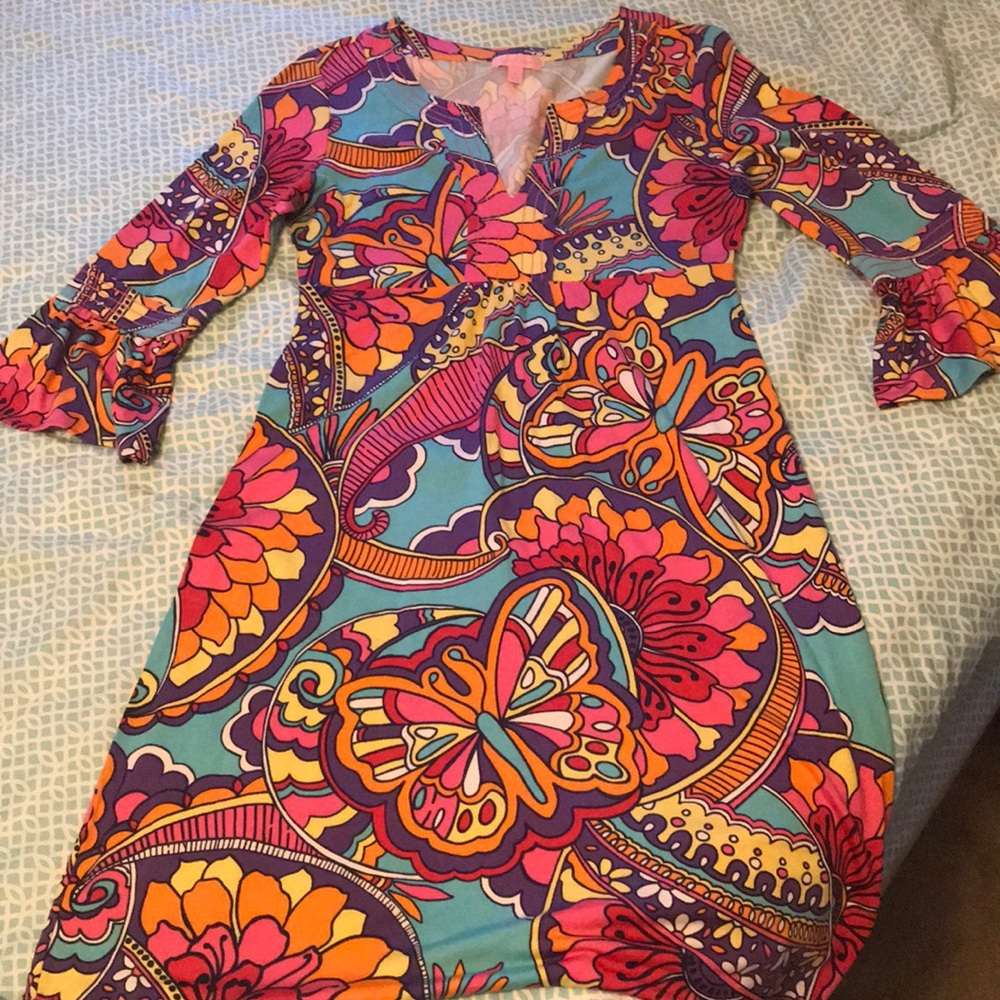 Knee length lilly dress with bell sleeves